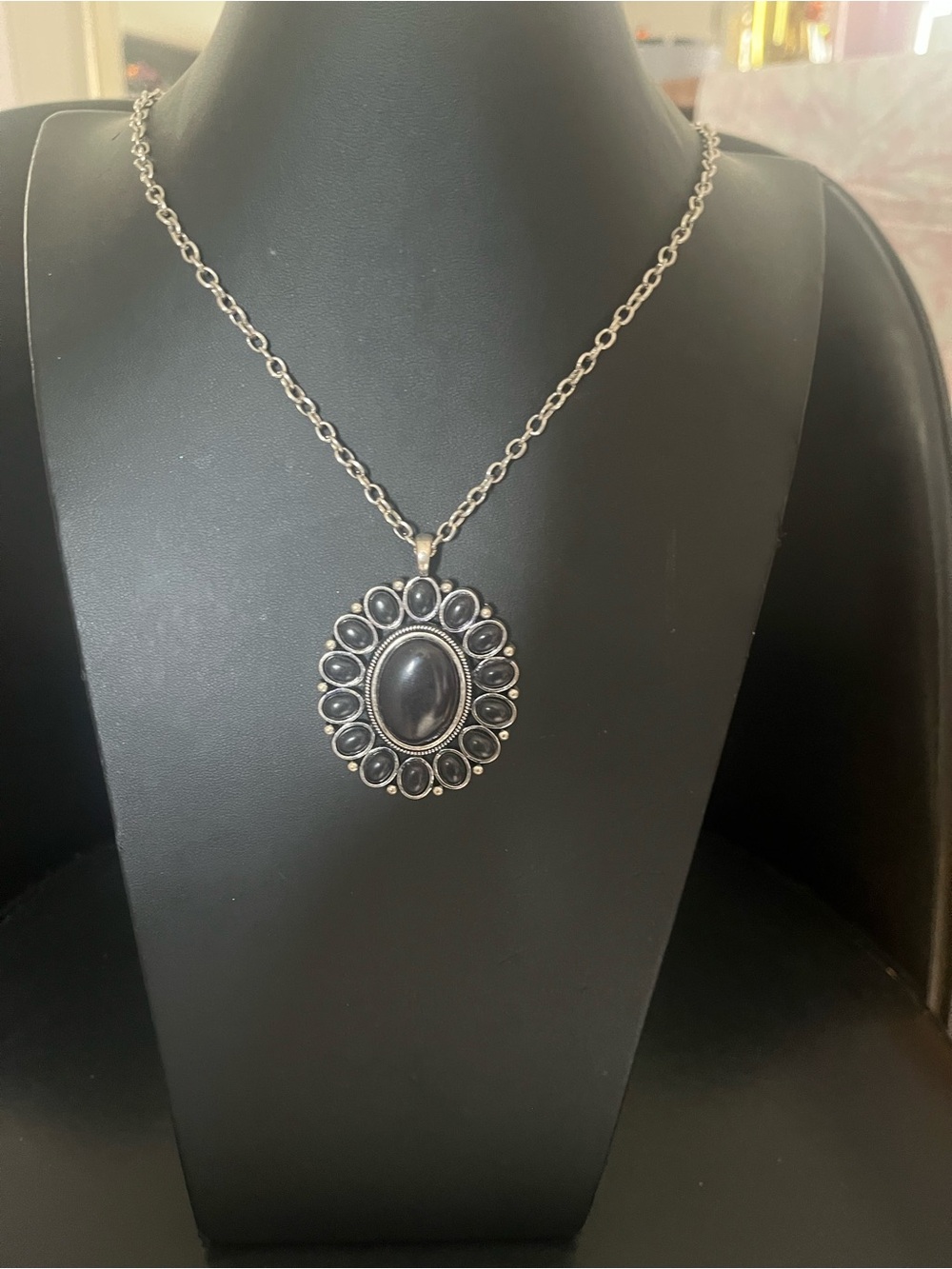 paparazzi Silver and Black Floral Oval Pendant Necklace